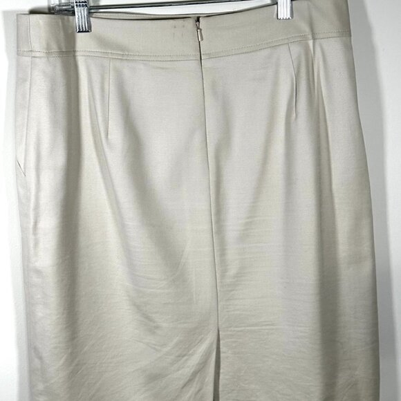 Knee Length Skirt - Picture 4 of 7
